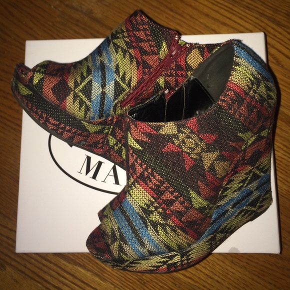 Tribal wedges!