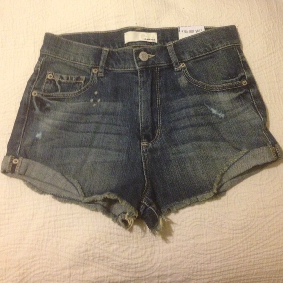Selling retro high waisted denim shorts