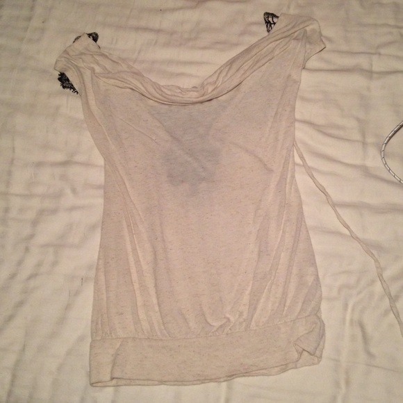 Light tan shirt - Picture 1 of 3