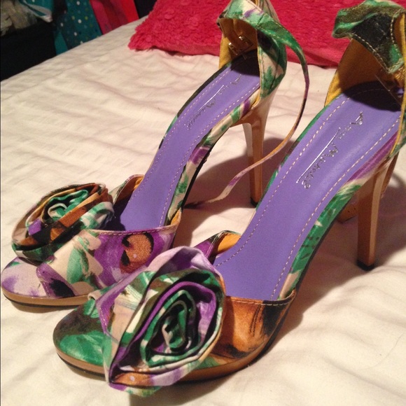 Heels!
