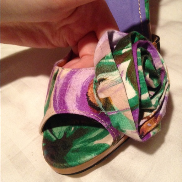 Heels! - Picture 4 of 4
