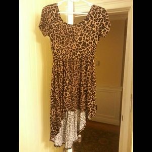 🚫TRADED🚫 Forever 21 Leopard Print Hi-Low Dress