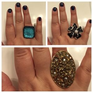 Three costume jewelry stretch rings 💕