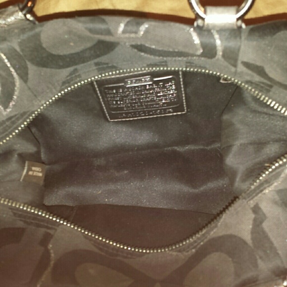 Handbag - Picture 2 of 4