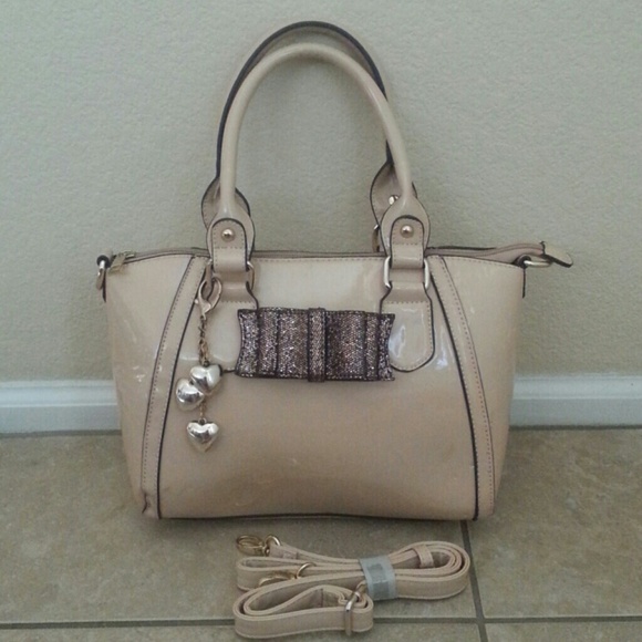 Handbags - Girly Bag