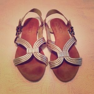 Gold Zara flat sandals. So versatile!