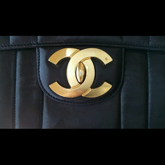 Chanel bag - Picture 2 of 3