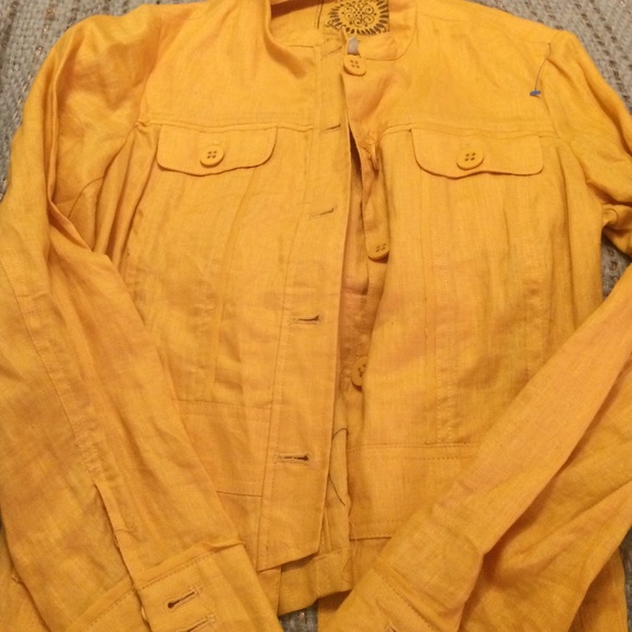 Light yellow jacket