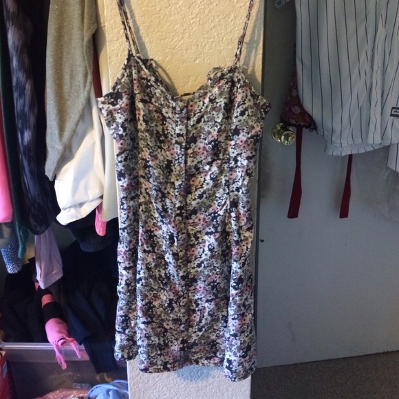 American eagle floral dress with cute lace