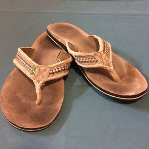Sanuk sandal