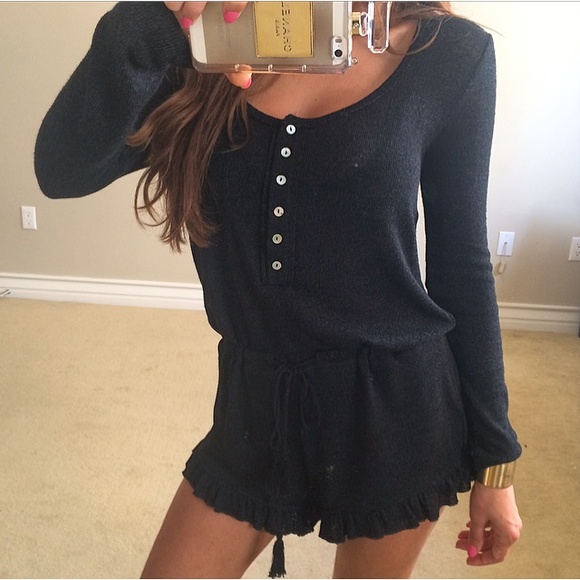 • SOLD • Black Knit Henley Romper M - Picture 4 of 4