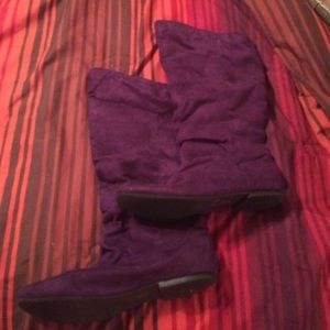 Purple suede boots