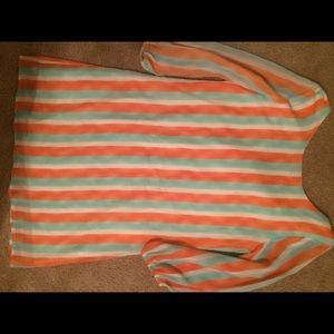 Cute dress with bow in the back