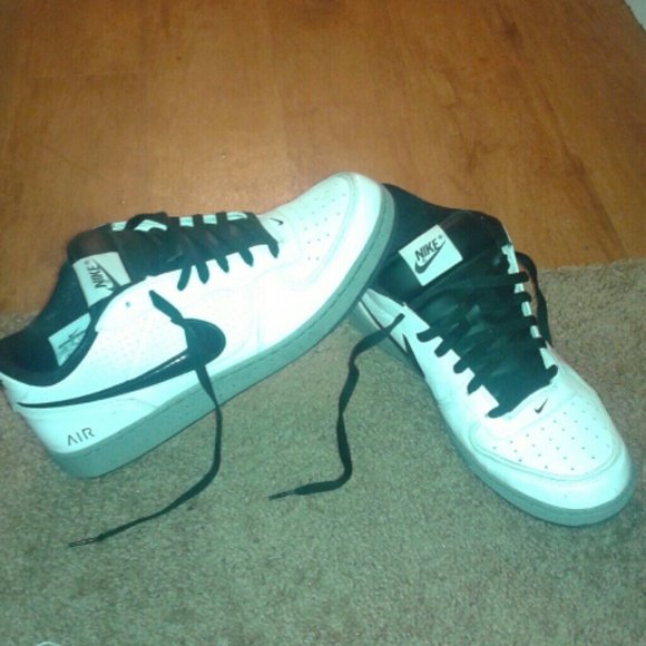 Mens Nikes size 13