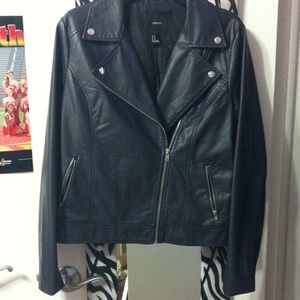 💕Sold💕 Forever 21 fake leather jacket