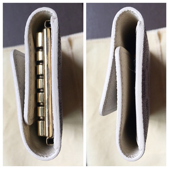 ❌SOLD❌ Louis Vuitton Damier Azur 6 Key Holder - Picture 2 of 4
