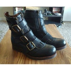 Jeffrey Campbell || buckle/zipper boot