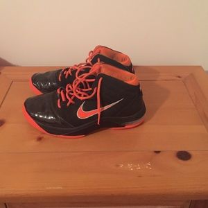 Nike woman's basketball shoes