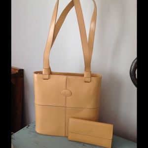 Leather purse and matching wallet