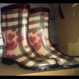 Burberry Authentic Rainboots NOVA heart short