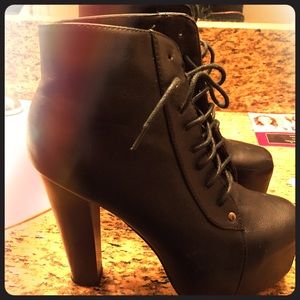 Black heeled booties