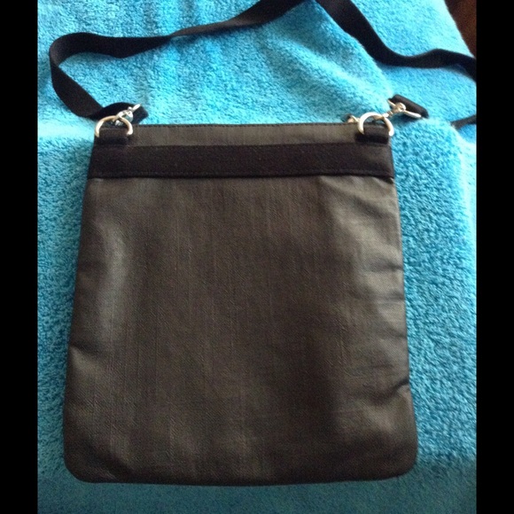 Nook cross body bag