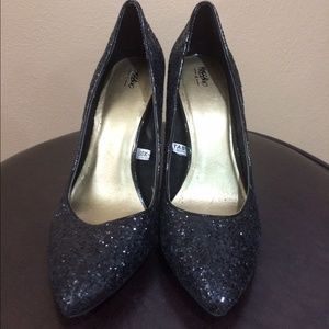 Black glitter pump heels
