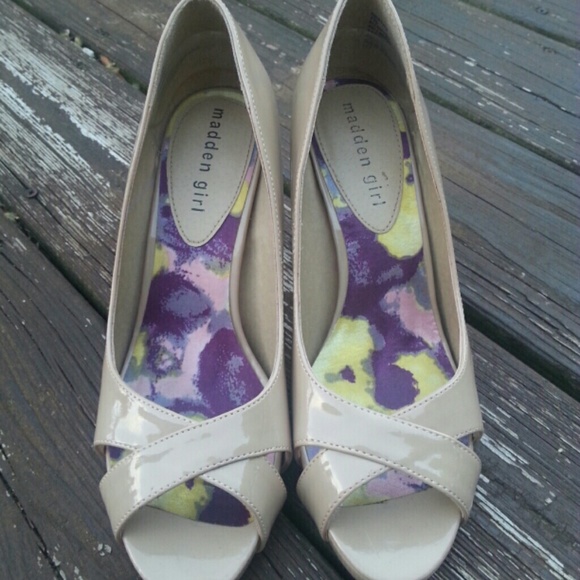 Madden Girl nude heels