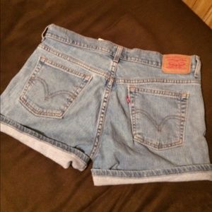 High waisted Levi's!