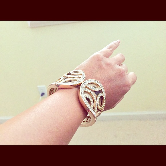 Gold and white glitter bracelet
