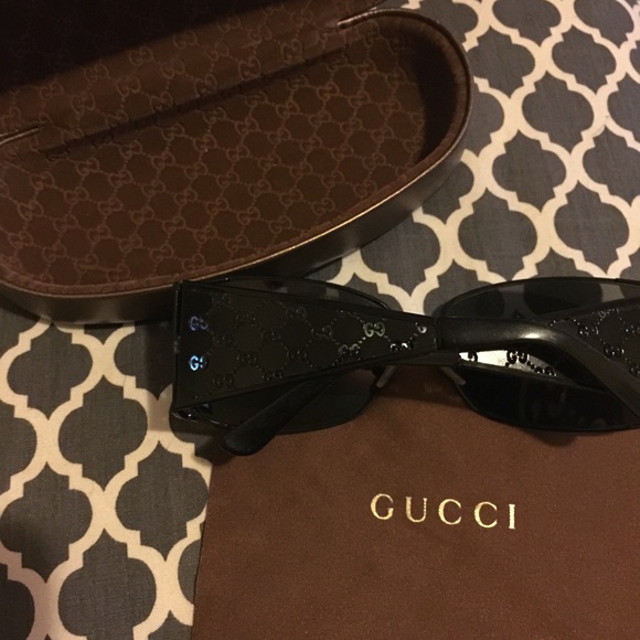 ?ONE DAY SALE ?GUCCI black sunglasses main image 4