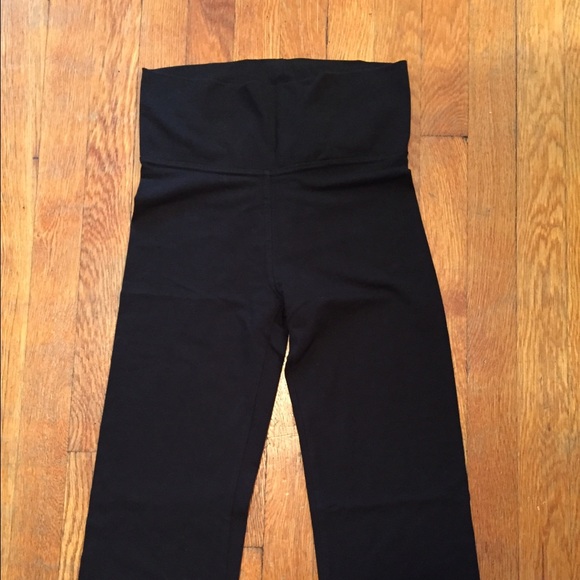 Simple black yoga pants - Picture 3 of 4