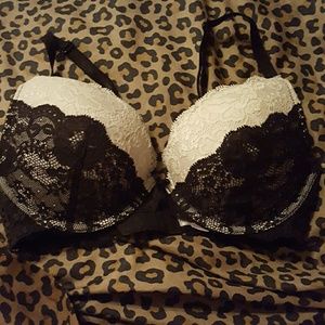 32c victoria secret plunge