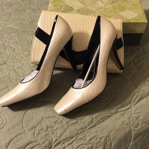 Shoes and clutch combination