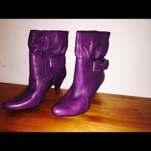 Steven madden purple ankle boots - lightly worn.