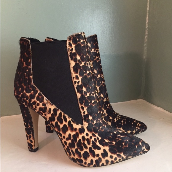 NWB Ava and Aiden Leopard Cowhide Booties 7.5