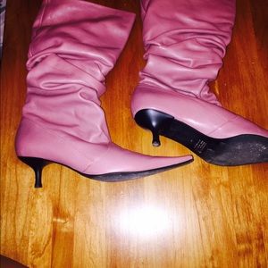 Light pink ruffle boots