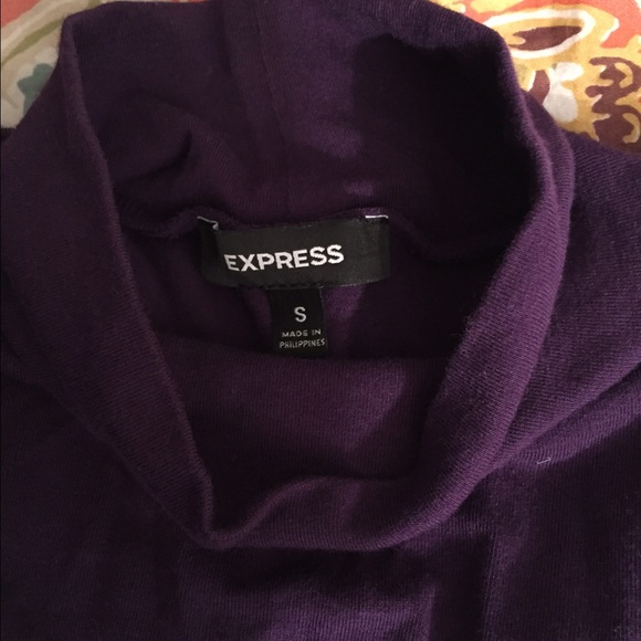 Great back detail modern tank top - Picture 3 of 3