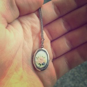 Locket necklace