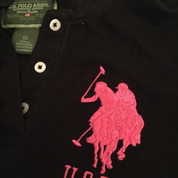 Black polo with pink detail - Picture 2 of 3