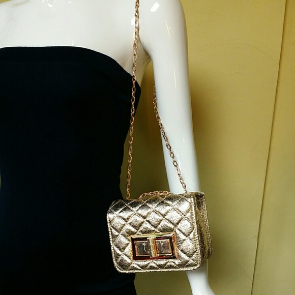 Stylish Gold clutch - Picture 2 of 3