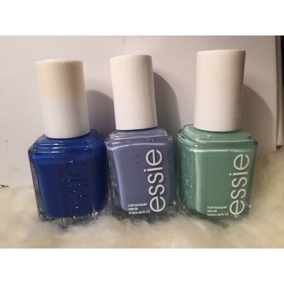 Summer Blues Essie Polish