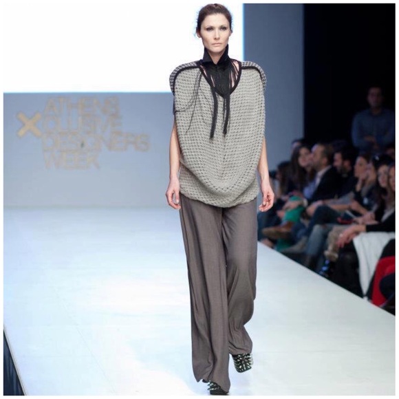 Fashion Designer Sweater - Picture 3 of 8