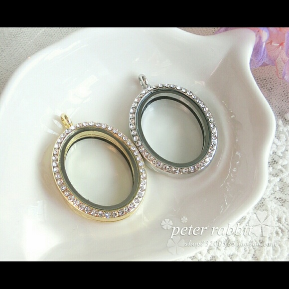 Pandora Box Necklace