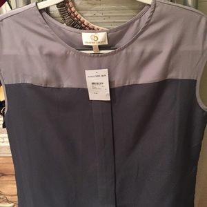 Sleeveless coral /grey top size small with tags