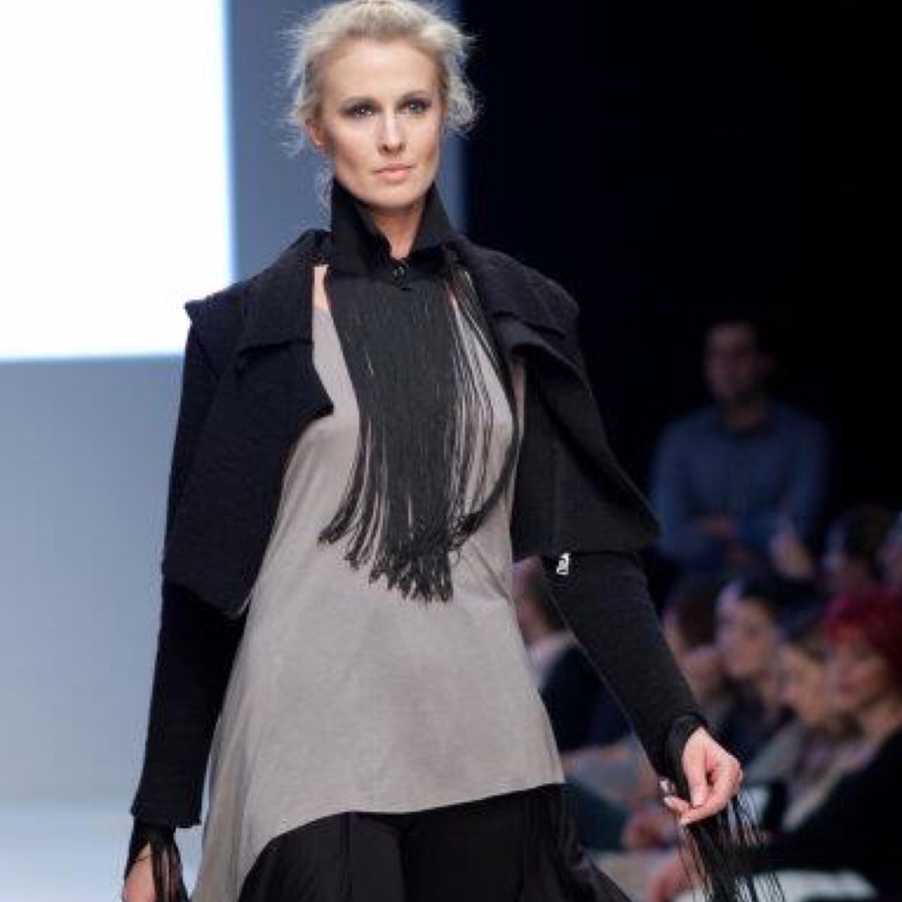 Fashion Designer Collar - Picture 7 of 7