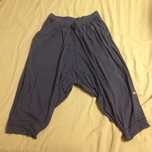 ✨RARE✨Lululemon Harem Crops