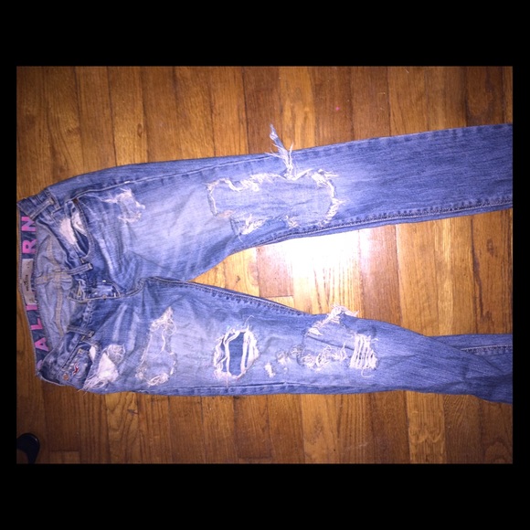 Light was ripped skinny jeans