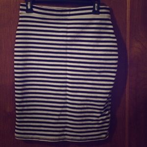 Black and cream pencil old navy stretch