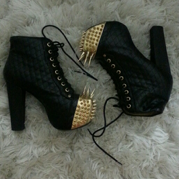 NWT JEFFERY CAMPBELL SPIKED CROWN LITAS
